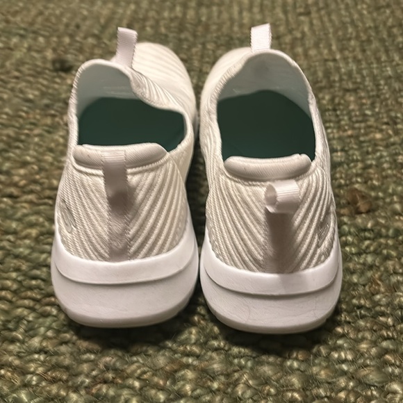 White sketchers - Picture 3 of 4